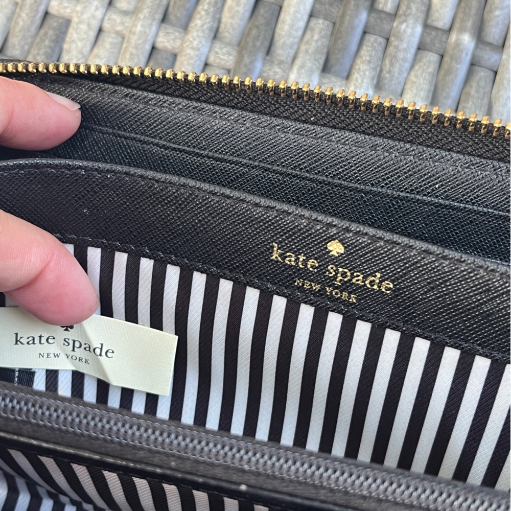 Kate Spade Ma Cherie Wallet - Picture 9 of 10